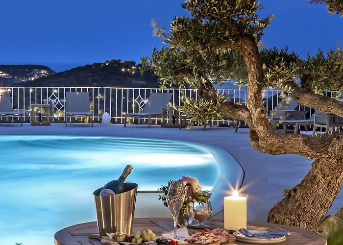 Relais Carola 切尔沃港