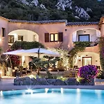 Relais Carola 4*